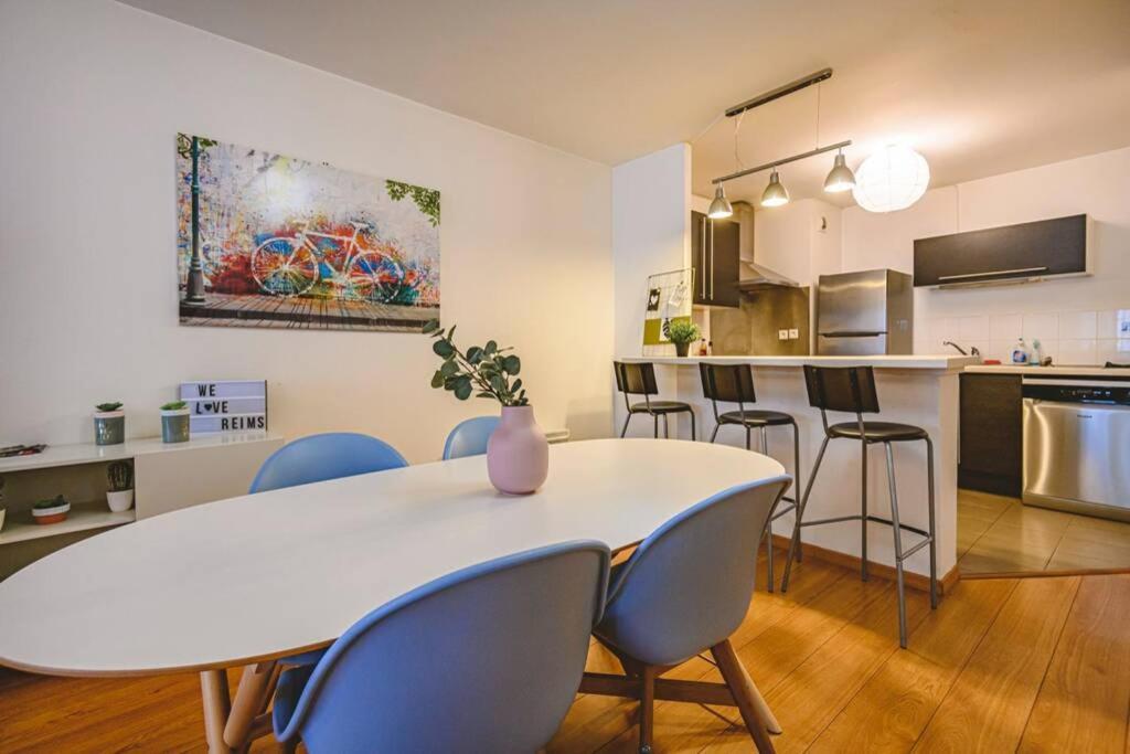 Camille - Avec Extérieur Reims